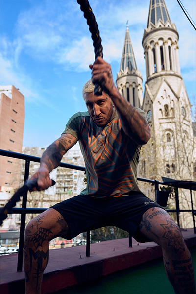 fábrica de indumentaria deportiva para mujer y hombre